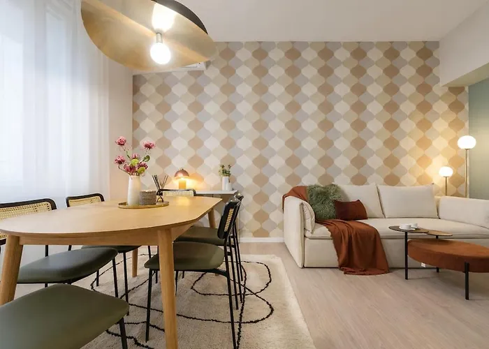 Vatican 3br For Families & Groups