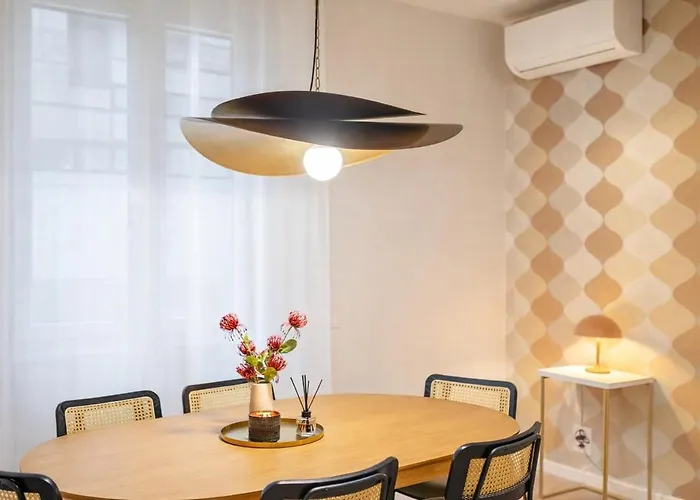 Vatican 3br For Families & Groups Apartment *